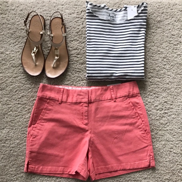 LOFT Pants - LOFT The Riviera Short in 6” Inseam